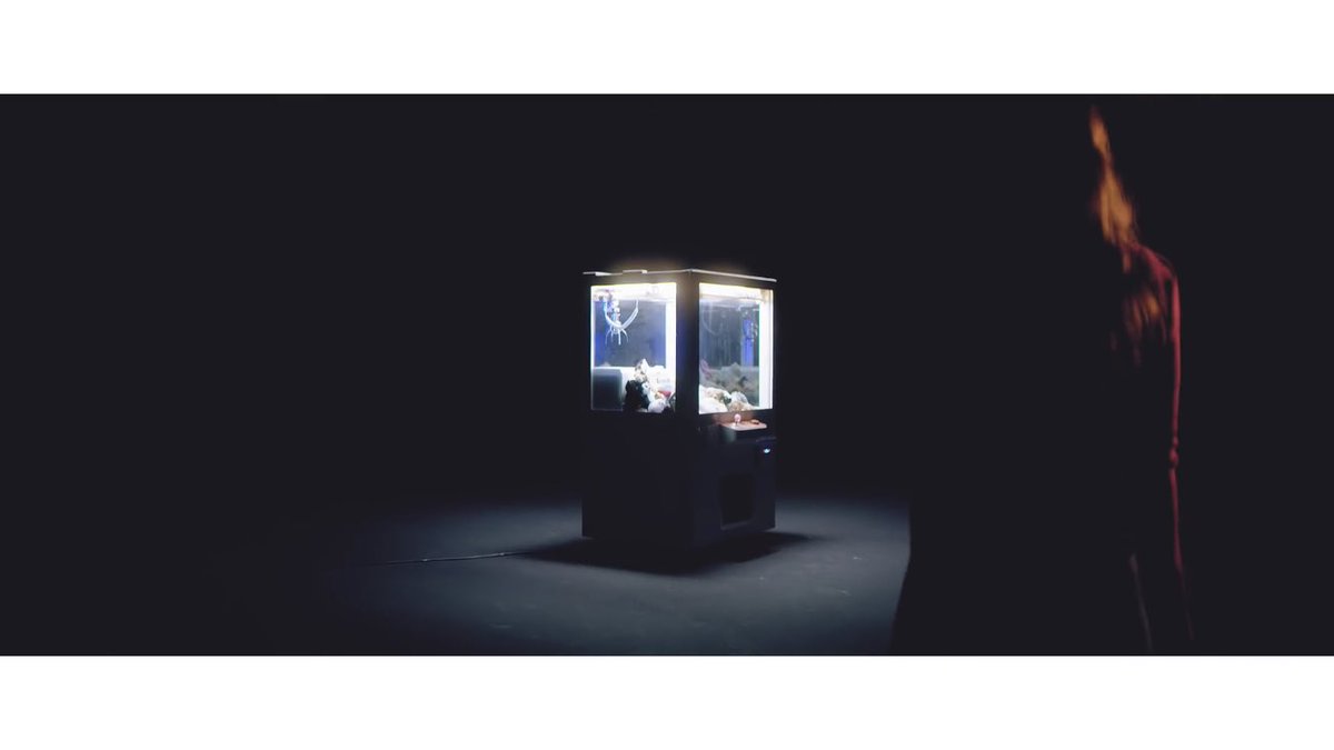 Another thing is the crane game scene where we can see shes taking girls not just from eden (yeojin) and moving them ? (Yeojin didnt get lost she got kidnapped?) through the influence of the oec girls