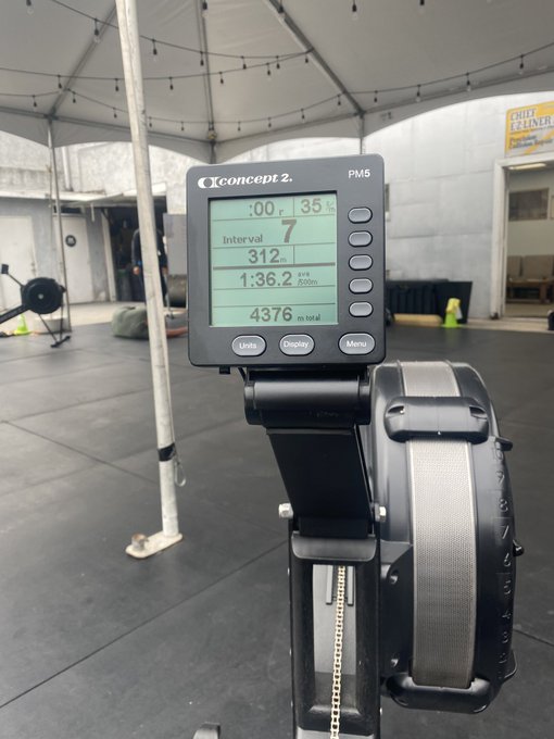 Not to shabby for 16min. 1st long rowing session. https://t.co/DD1izxbAjj