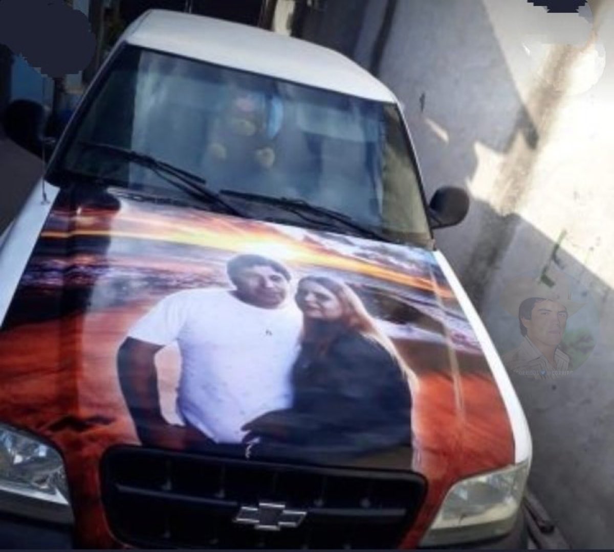 corridosybandas's tweet image. Si no vamos a poner nuestra foto así en la mamalona, no quiero nada.