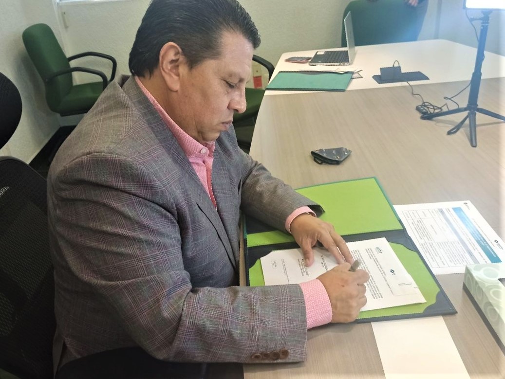 Firma de convenio UTMAR Tamaulipas - #conalepmex, alianza que impulsará acciones e beneficio de estudiantes y docentes de las carreras Alimentos y Bebidas, H. Turística y Prod. y Transf. de Productos Acuícolas. Signan Dr. <a href="/BaezGojon/">Rectoria</a>, Rector de la Universidad y Mtro. <a href="/Enrique_MenV/">Enrique Mendoza V.</a>