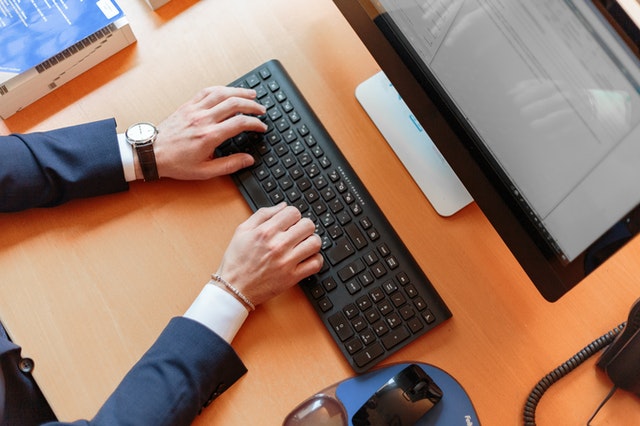 qore_8's tweet photo. With the lack of audit trails, meeting compliance requirements around approvals becomes challenging. Qore8’s Digital Signatures automate approval processes by handling the Digital Signature and the certificate of authentication.

#digitalsignatures #engineer #transmittal https://t.co/fsQ1LE2FeB