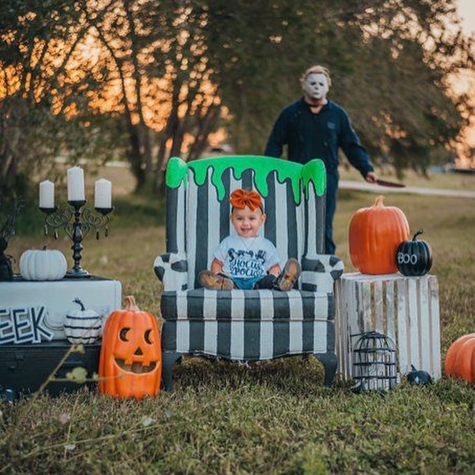 enews's tweet photo. Also known as how our year is going so far. (📷: @abushelandapeckphotography / Facebook) https://t.co/dfjzW7wbOL