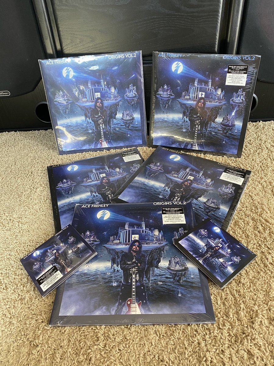 DennisWoods's tweet photo. It’s a Frehley Friday! @ace_frehley #originsvol2 
@Faustman3 @shockmeparasite @bob_robertnash @ssikfandk @skullstar01 @mitchlafon @80sGlamMetal1 @KISSopolis @collectkiss @KissmasterEK @KatieKristina18 @STARCHILD0920 @rickfriel @80sRockRadio1 @Don1313 https://t.co/BzoMqpGp0o