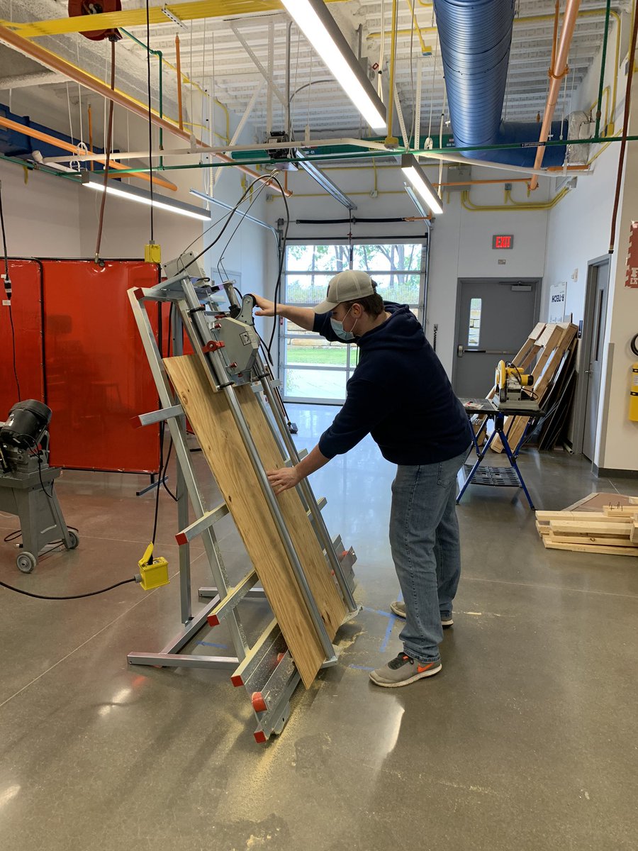 Emily Myhre tweet media