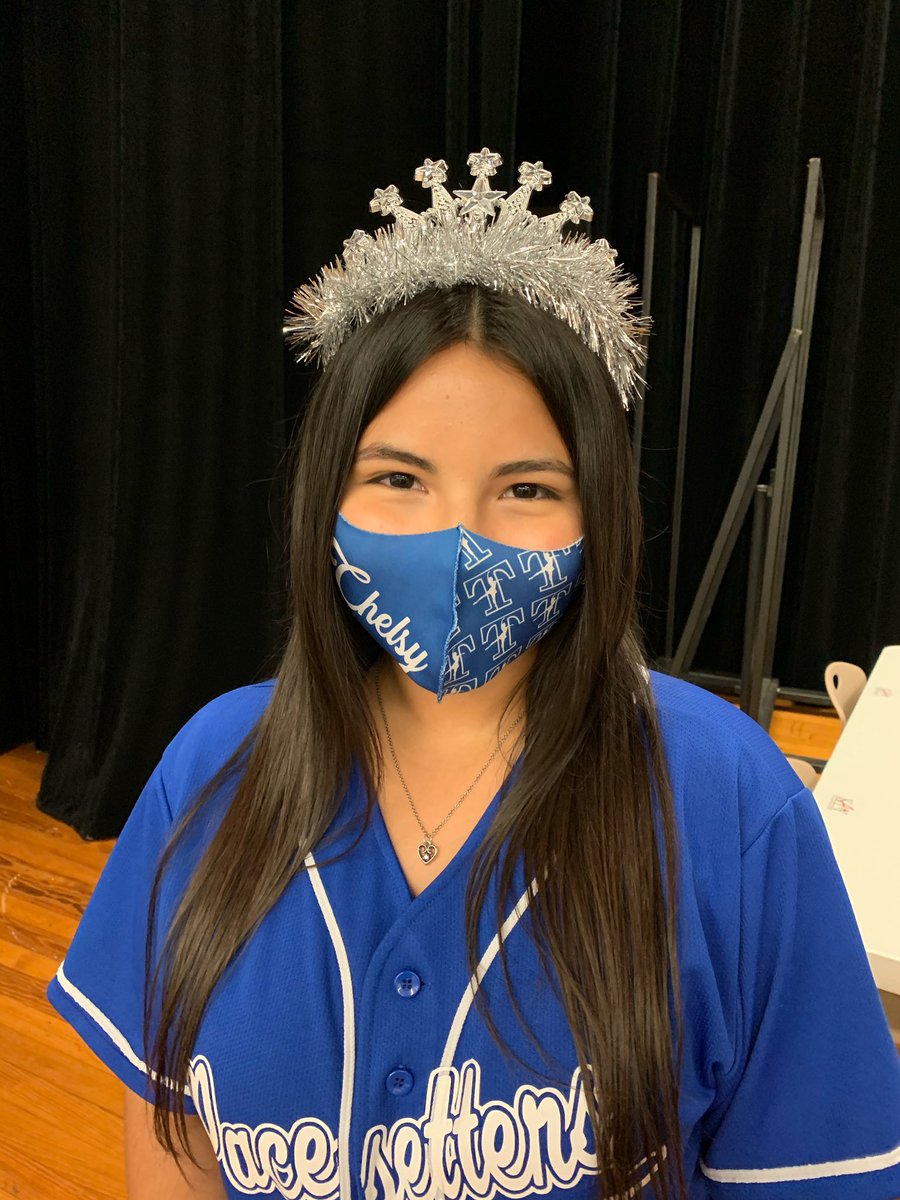 our last queen nominee is... CHELSY VELEZ!!!