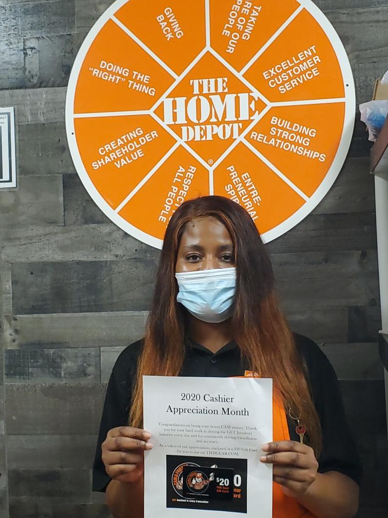 garykahnHD's tweet photo. Congratulations Audrey for being CAM cashier for 2020! Driving excellent customer service! Thank you for all that you do! @ChellyRoll33 @thevdiddy @Flynhy13Motley @dennison_bryan  @JessieWhiteman2 https://t.co/ajo9nzp6Ff