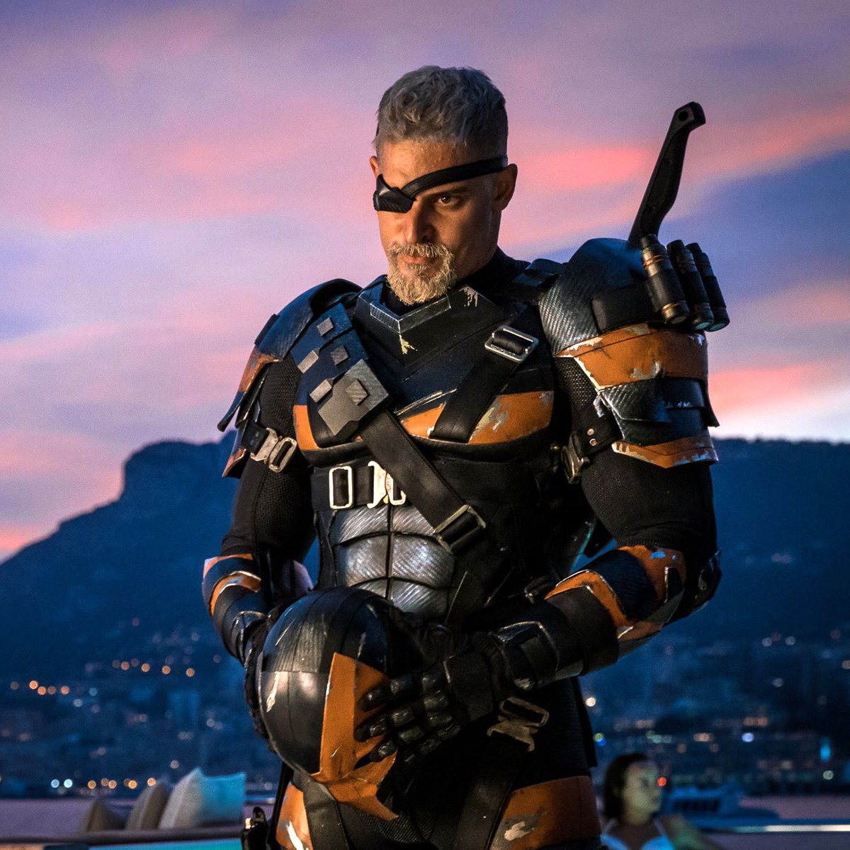 DiscussingFilm's tweet image. Joe Manganiello will reprise his role as Deathstroke for Zack Snyder’s ‘JUSTICE LEAGUE’.

(Source: collider.com/justice-league…)