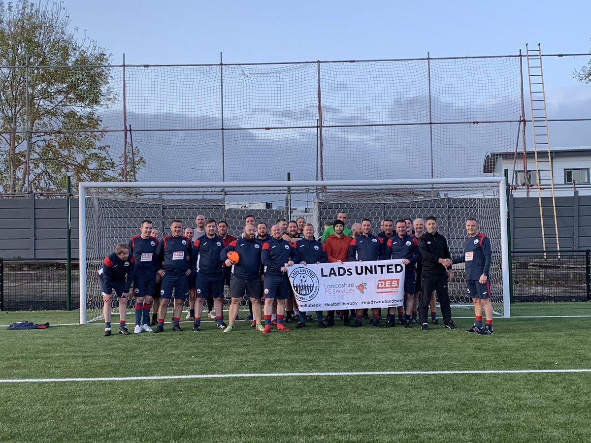 LADSUNITED2's tweet photo. Oh what a night!! Great turn out for the first (of many) Friday night LADS United session, we welcomed loads of new faces and every got stuck and loved it! #ItsOkayToBeNotOkay #footballtherapy #mudsweatansbeers #peersupport #letsallpulltogether https://t.co/JISVHeh6lu