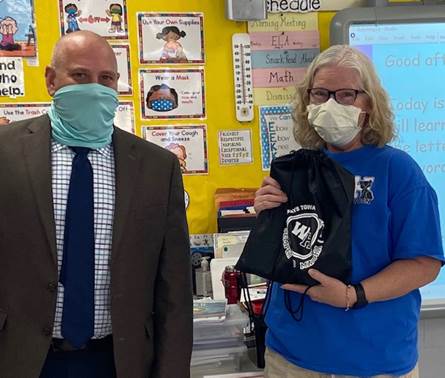 WH_Super's tweet photo. Happy Friday,
Today we visited Indian Head Elementary to recognize and say thank you to…..
Julie Carriere Martin
#WH_BeTheDifference
THANK YOU JULIE FOR MAKING AN IMPACT AND BEING THE DIFFERENCE FOR THE STUDENTS IN WHITMAN-HANSON AND AT INDIAN HEAD ELEMENTARY SCHOOL! https://t.co/S2OumPtRvf