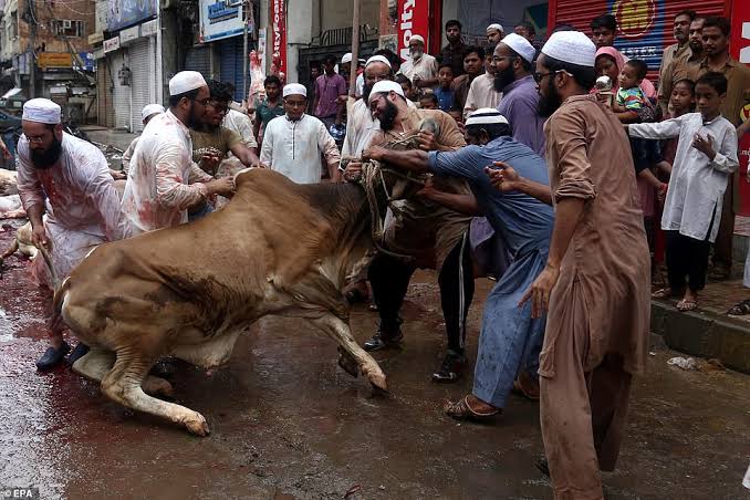 Tensions began to re-emerge in the 1960s, when a new generation of Muslims born after independence and who were less aware of the trauma of religious violence in India, began to assert their rights, whilst Nehru began to lose his firm grip over the Indian sociopolitical scenario.