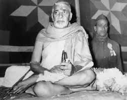 After Nehru's death in 1964, RSS, Hindu Mahasabha, Akhil Bharatiya Ram Rajya Parish VHP & other Hindu parties for cow protection, began to actively engage in active campaigns. Swami Karpatriji Maharaj was a recognized saint of the country, equivalent to Shankaracharya.