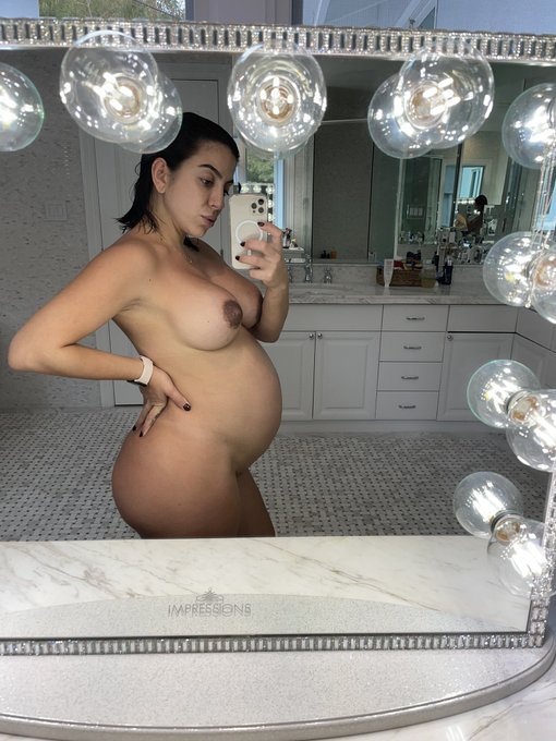 1 pic. feelin like a whole burrito these days 🤣 https://t.co/p5YatenA8Y<a href="/tag/theorgy1"class="tags"><span>#theorgy1</span></a>