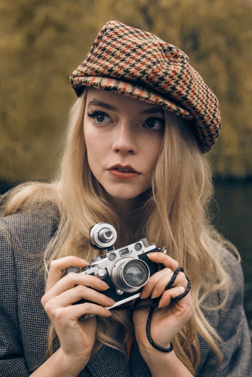 cherrydevons's tweet photo. YOU are in love with anya taylor joy https://t.co/zDzxFwu0m0
