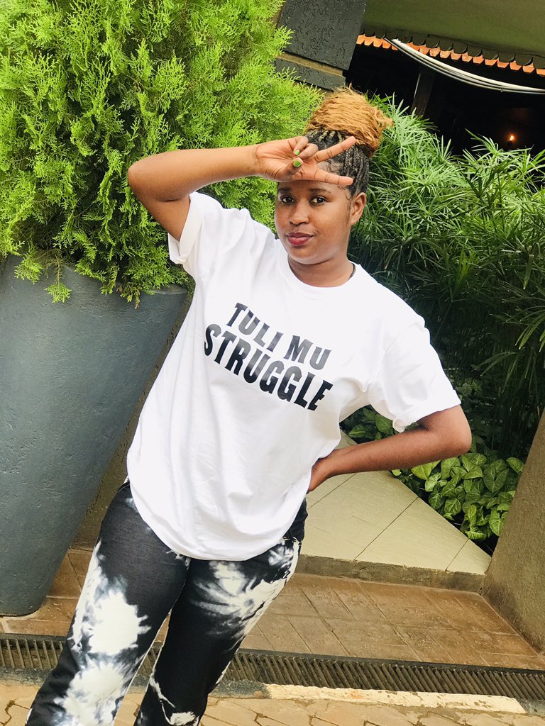 Day_One_Prints's tweet photo. #tulimustruggle 
Create customized t-shirts includes tshirt printing and free delivery in Kampala. Call or WhatsApp 0787822368 

#DayOnePrints #Tshirtdesign #hoodydesign #capdesign #clothing #kampala #uganda . https://t.co/Z6L17EkQLy