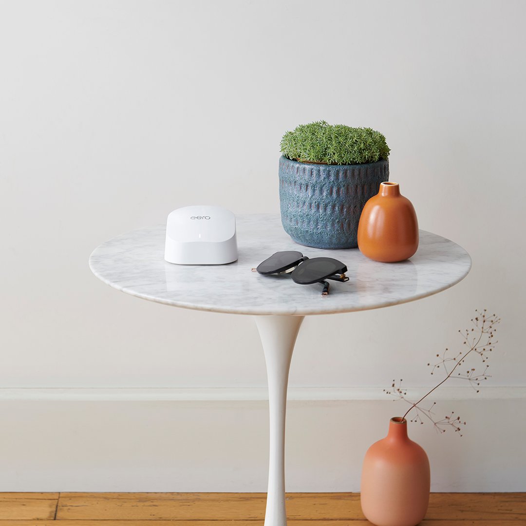 A fast, reliable wifi connection at home is no longer a luxury — it is essential. eero 6 ensures you can maintain a steady Wi-Fi 6 connection throughout the home.
#eero #wifi6