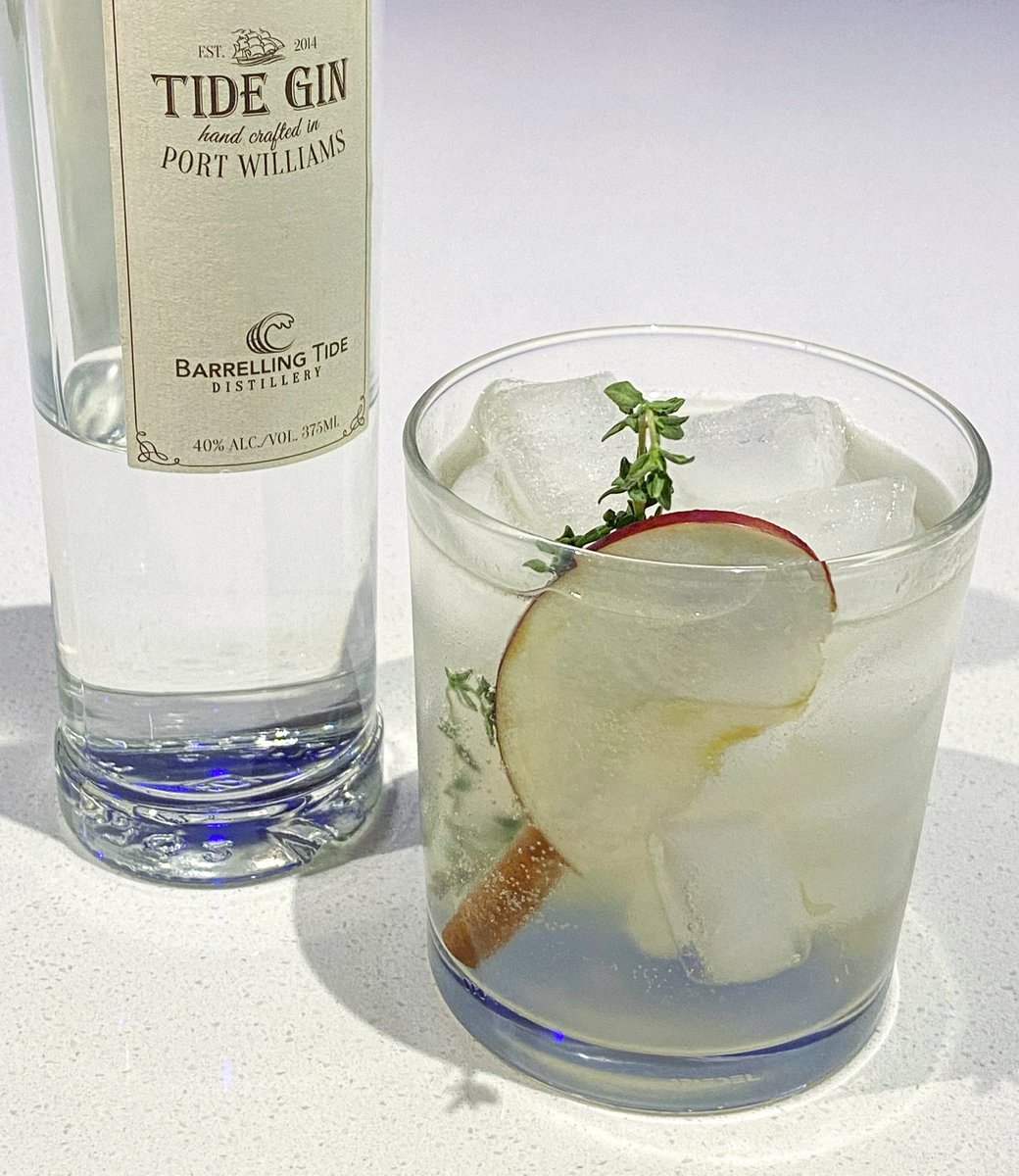 BarrellingTide's tweet photo. How about a Deer Apple Cider Gin!
1 oz Tide Gin
1 oz Apple Cider
1/4 oz lime juice
1/2 oz simple syrup
Shake over ice
Garnish with thyme sprig and cinnamon stick.
📸: @fishersseeds
#BarrellingTide #TideGin #Halifax #NovaScotia #Cider #Gin #BarrellingTideDistillery https://t.co/XxgHN6IvOR