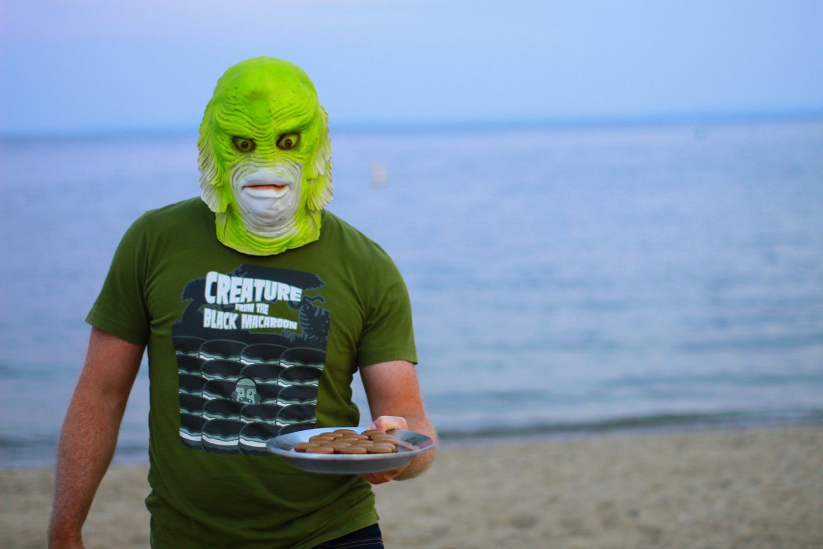 MovieTheFood's tweet photo. Had The Gill Man been hiding in a delicious macaroon jungle you just know he would have invited the rest of The Monster Squad to feast!

📸: @laurenlonerganphotography⁠

#creaturefromtheblacklagoon #blacklagoon #gillman #monstersquad #themonstersquad #horrortee #horrormerch https://t.co/3rtqWJrvNX