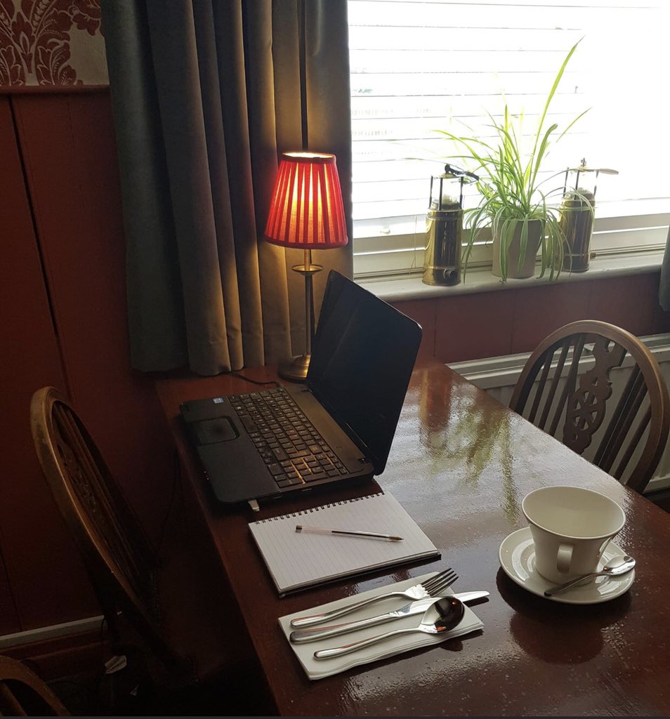 We are offering you a pub desk. What's this you ask?
A table to yourself, near a plug socket and free WiFi for 3 hours. Oh did we mention unlimited tea and coffee with a small lunch included.  All this for £10, Monday - Friday 12pm-5pm. Call us direct to book.
