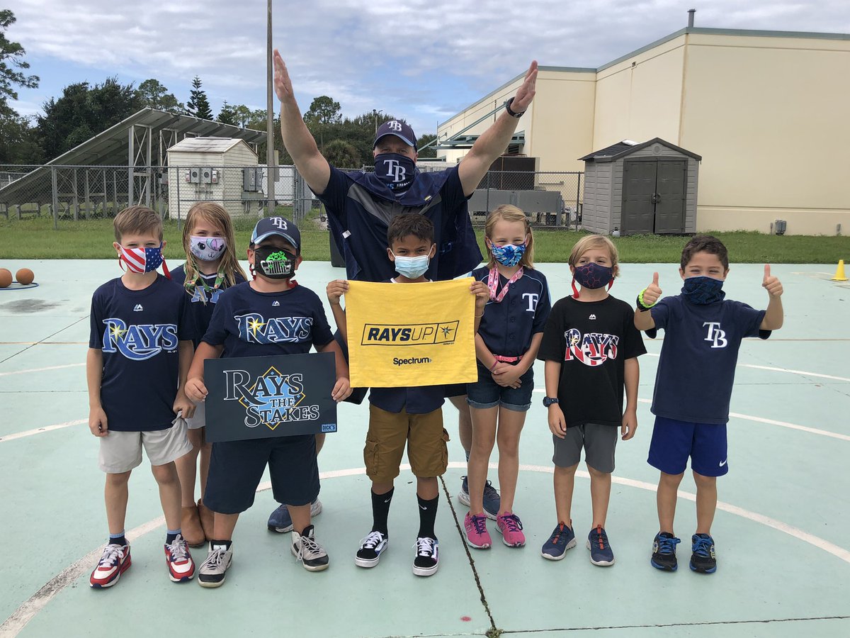 ChilesElem's tweet photo. Chiles is filled with excited meant for our @RaysBaseball!  #RaysUp @RaysCommunity  @HillsboroughSch https://t.co/mw7bfOlIgw