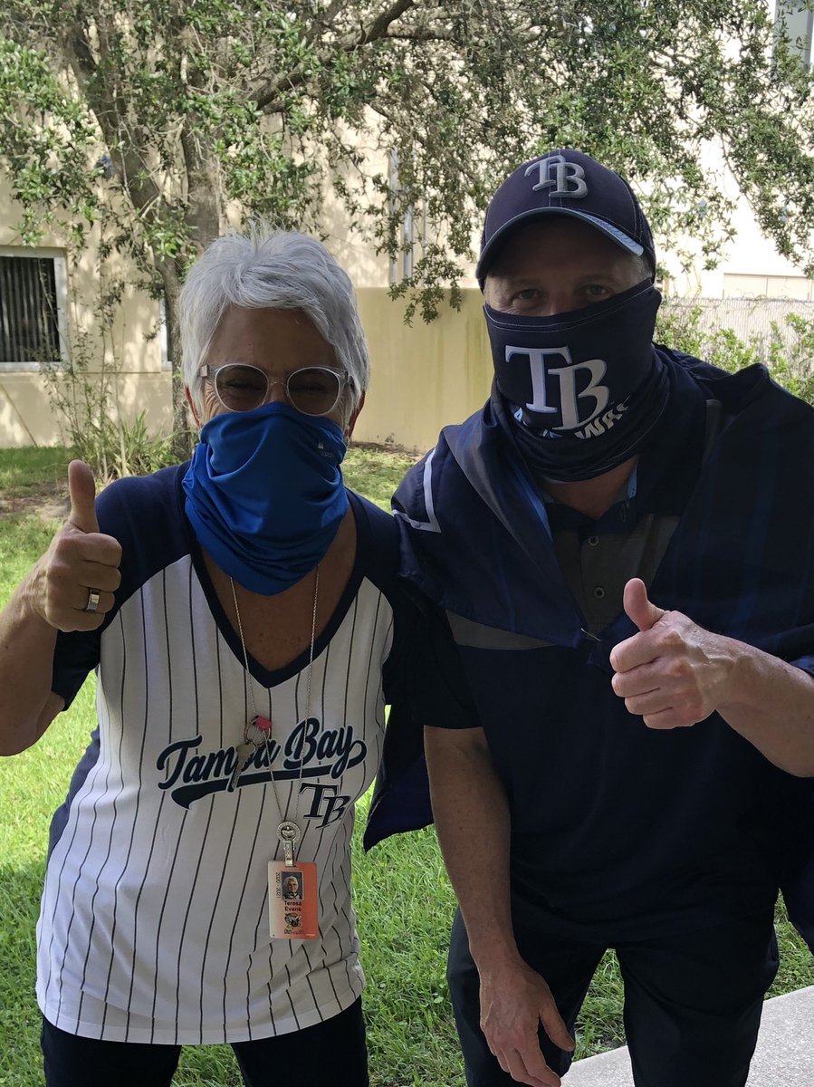 ChilesElem's tweet photo. Chiles is filled with excited meant for our @RaysBaseball!  #RaysUp @RaysCommunity  @HillsboroughSch https://t.co/mw7bfOlIgw