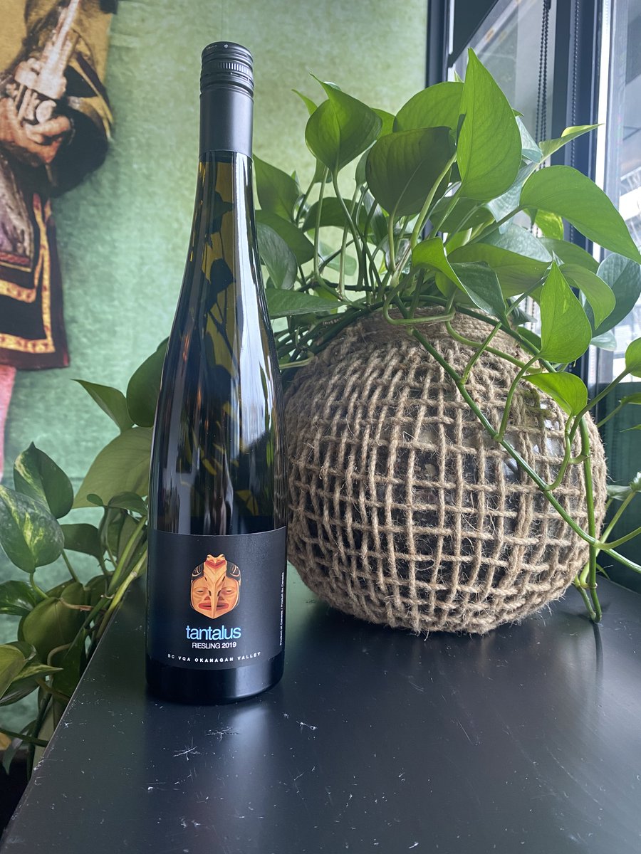 GKitchenParty's tweet image. CALGARY: @chefdly of @eatforeign’s dish ft. King Orca Salmon Roulade, Side Stripe Prawns, Confit Potatoes, Poached Vine Ripen Tomatoes, Vietnamese Sour Broth
🍷@tantaluswine 2018 Riesling
“The Winner’s Circle” brought to you by @SyscoCanada