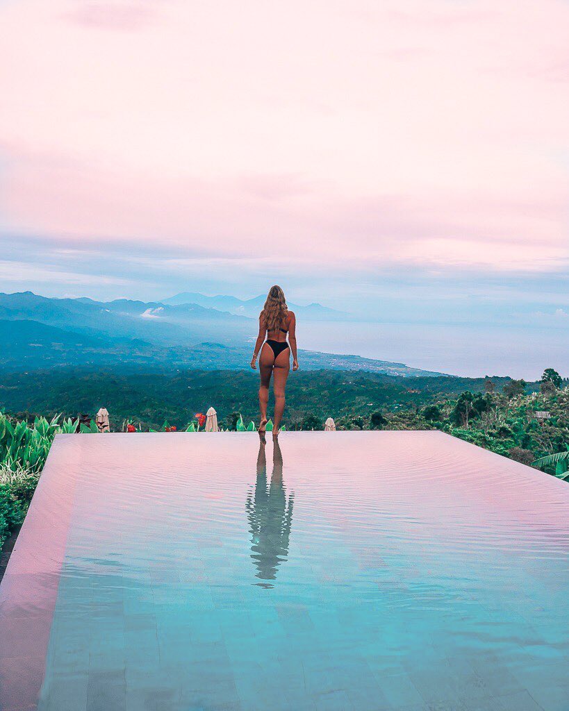 DanielleMuntain's tweet photo. Dreaming of going back to @MundukModing 🤍✨ #bali #explorebali #travelbali https://t.co/j7KrDCtUZt