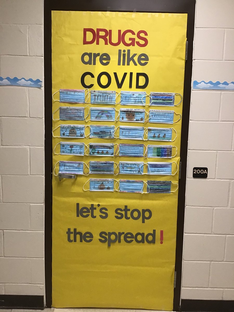debbie_eckstein's tweet photo. Eckstein, Badger, and Bogart Ss are ready to celebrate Red Ribbon Week! ⁦@PGE_Stars⁩ #PGEStarStudents https://t.co/GXYShoMkKs