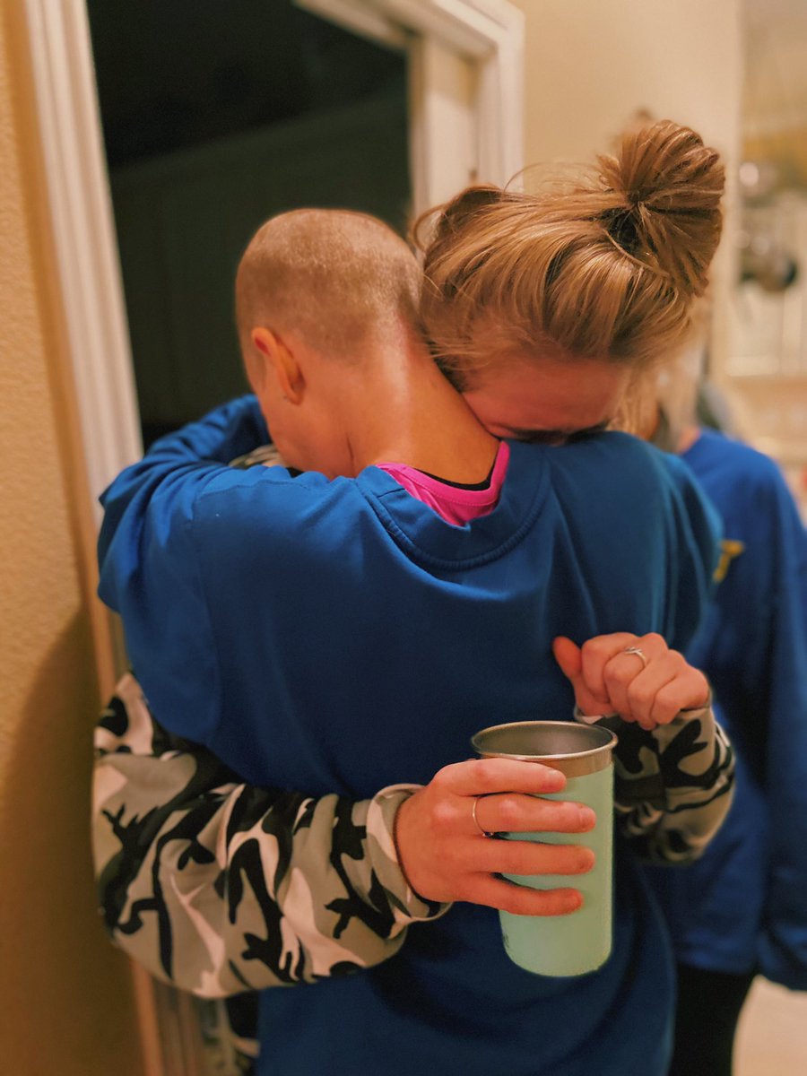 haavenmoore's tweet photo. hey guys!! We are starting a t-shirt fundraiser for my mom! She has stage 4 colon cancer and We need it gone!! If anyone could help out that would be amazing! #dbeatsc (link in bio) https://t.co/uFygxcirNL