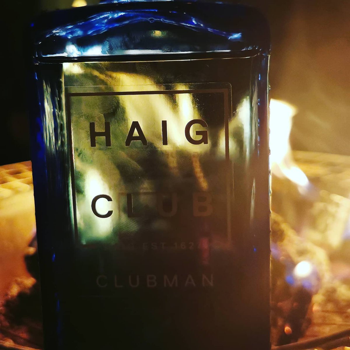 MrBenjamin88's tweet photo. @HaigClub @AtlantaFalcons Al fresco dining and drinking! Love this drink, love this football team! #RiseUpATL #haigclub https://t.co/Jb5eU8Zpm9