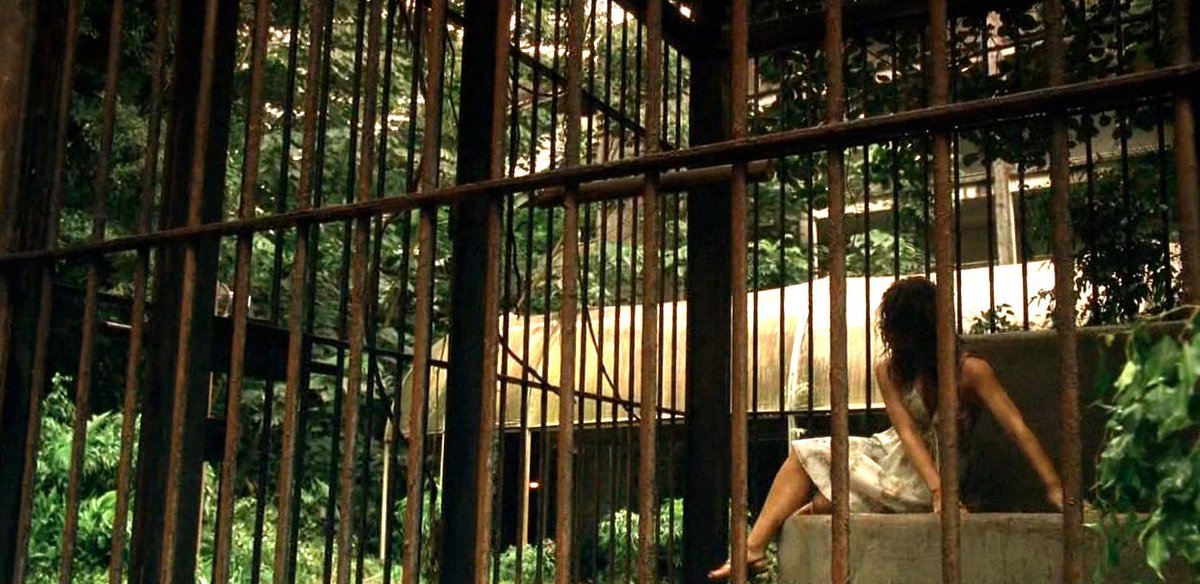 Kate and Sawyer trapped in cages as Britney’s caged Piece of Me performance (The Circus Starring: Britney Spears Tour) and the pool-side cage from the unreleased version of the Make Me mv.