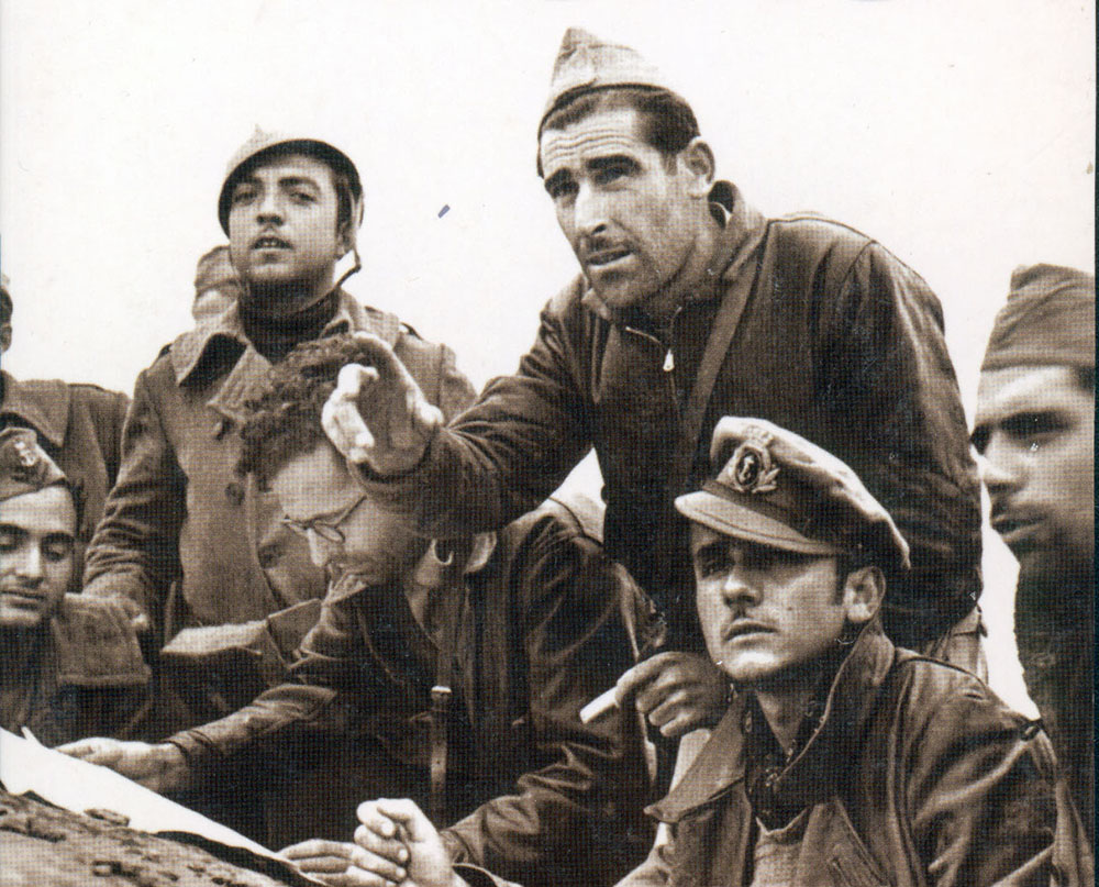 Arturo Pérez-Reverte tweet media