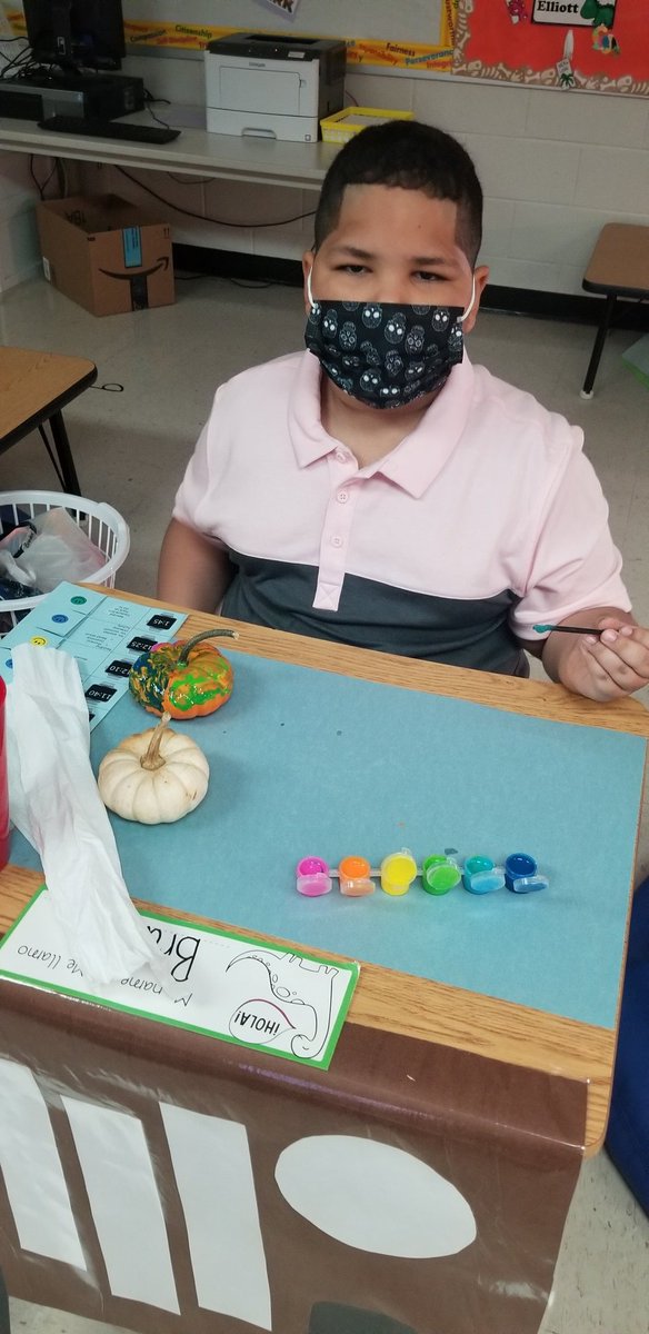 DrMastersPKM's tweet photo. When we put first things first and get our work done AND be proactive about following school rules we get a Fun Friday Activity! #leadlivelearn #anchoredinleadership https://t.co/12pZ9jGXeb