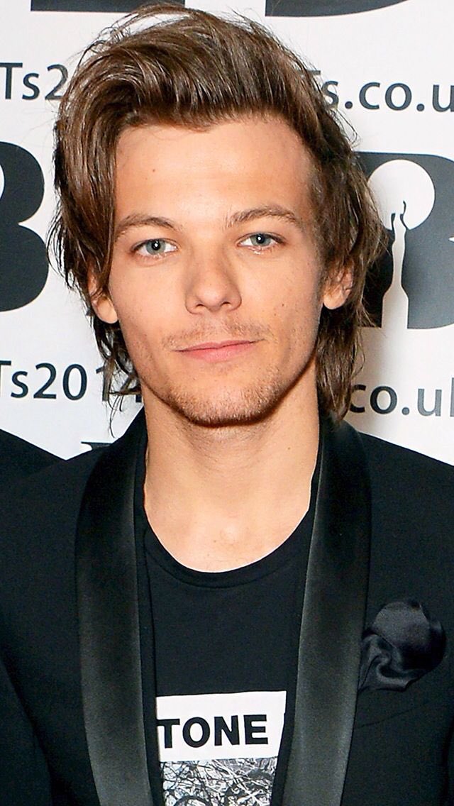 Louis Tomlinson debuts new song on X Factor days after moms death   EWcom