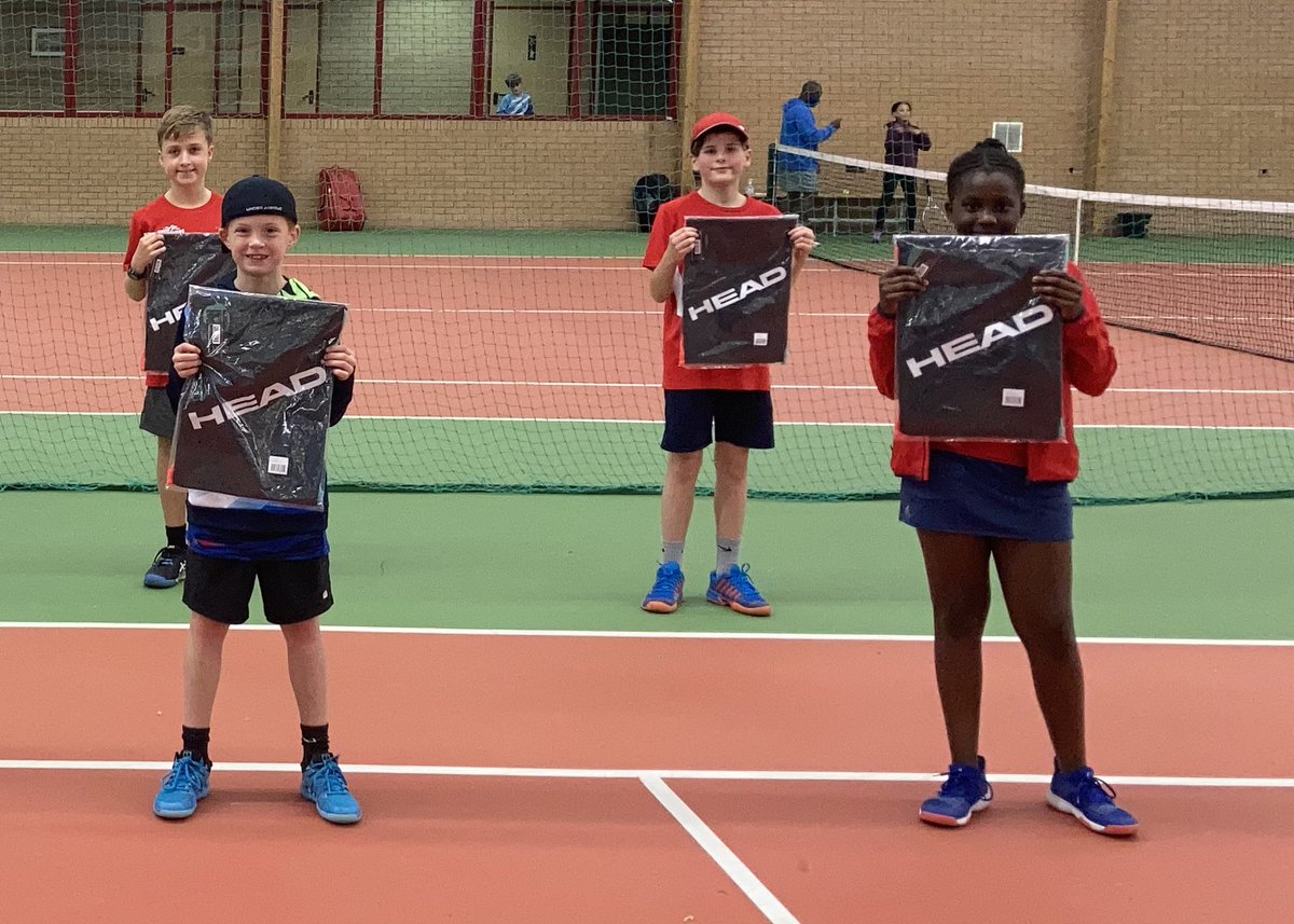 TennisLancs's tweet photo. Team Jane O'Donoghue won tonight's #RedRoseChallenge as our 11 & Under County players battled it out.
Big week for Team Neal Skupski in two weeks time at the 12 & Under event as we reach the half-way stage! 🎾🌹🏆 https://t.co/Q6uxQPckzi
