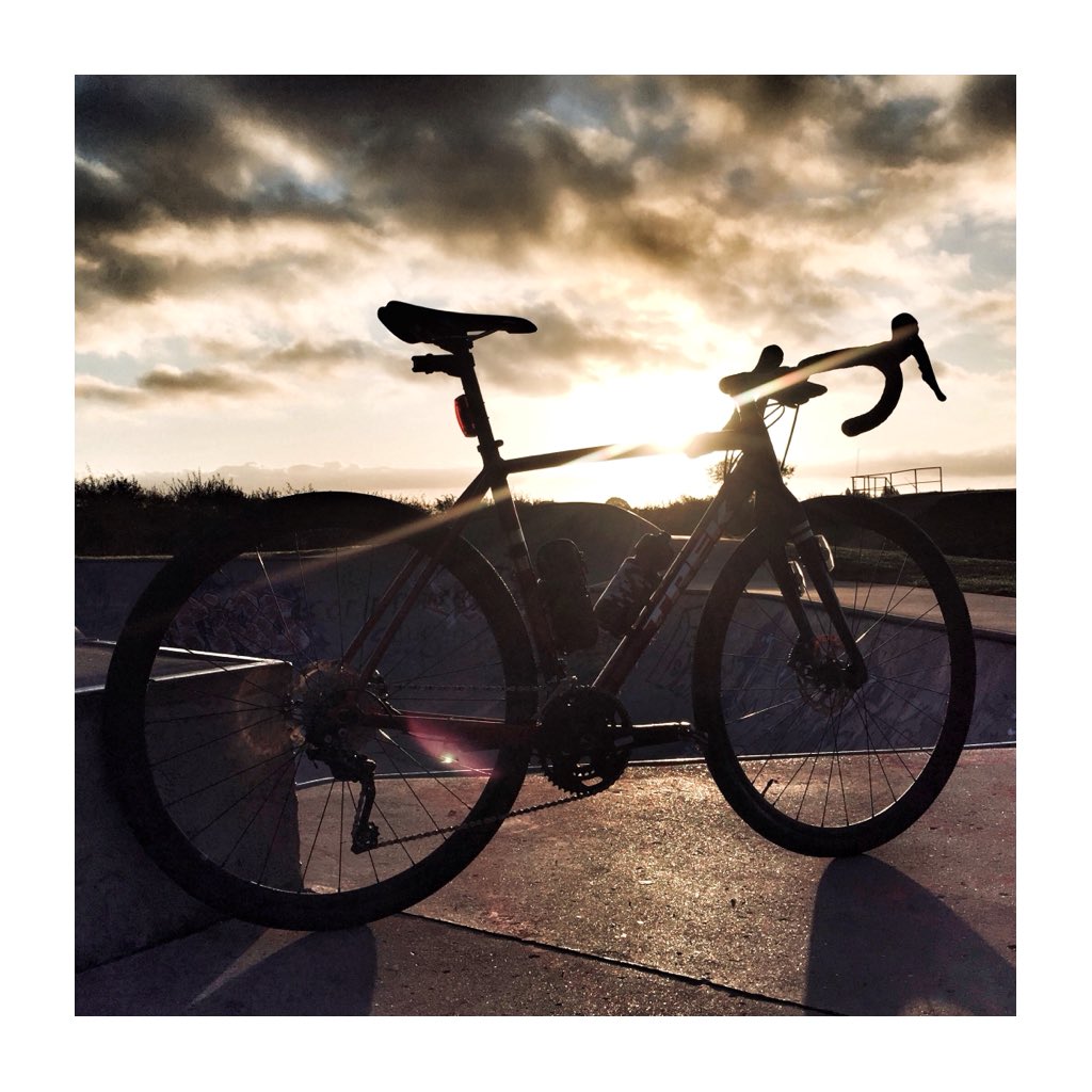 jferg_76's tweet photo. Back on the commute and enjoying the extra freedom this bike is giving me @TrekBikes @wahoofitness @sigmasports @LeColUK #ridefasterridefurther #commuterlife #wahooligan #explore #pathlesstaken https://t.co/07mvzCe1YV