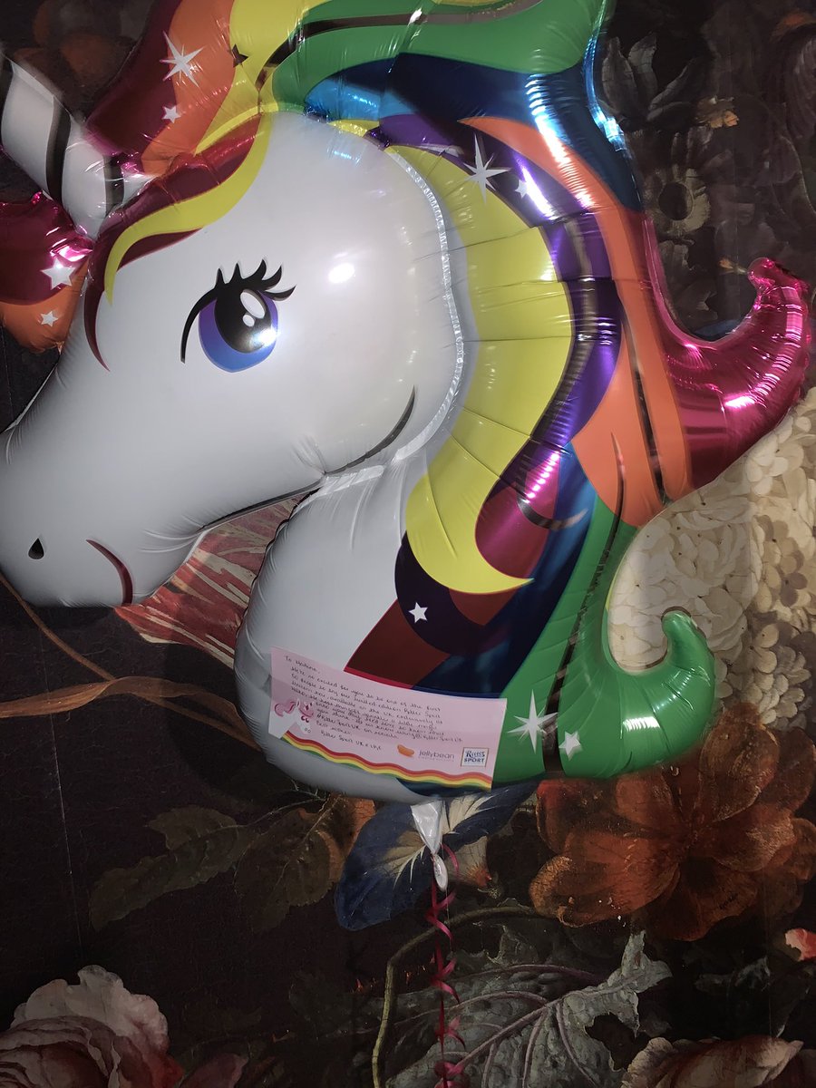 1sundaywoman's tweet image. Love this new unicorn bar from @rittersportuk and so proud to be one of the first to test it!