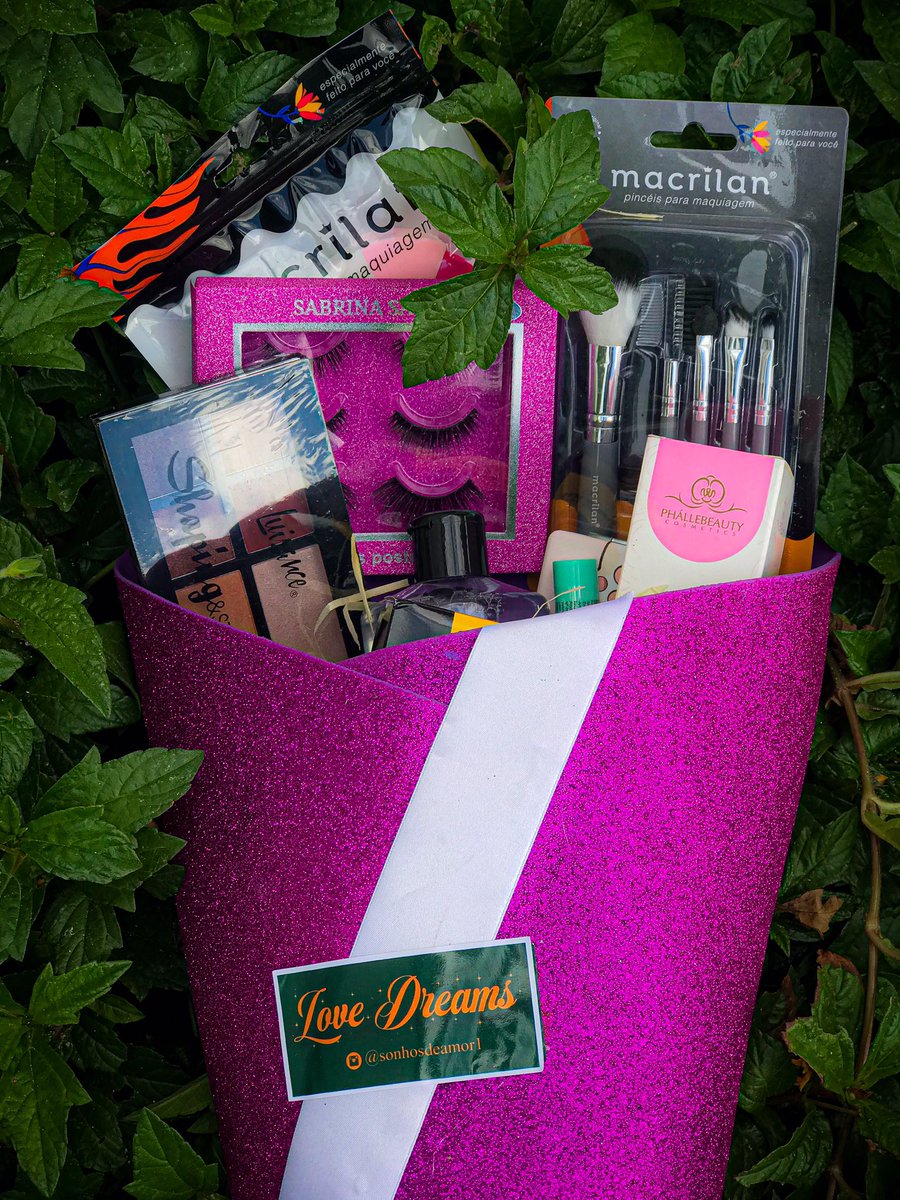 SonhosdeAmor01's tweet photo. Buquê de flores até vai, agora já imaginou presentear com um BUQUÊ DE MAKES?? 🥰💄💖

Faça já sua encomenda ❤️

(Nos ajudem dando rt🥺)

https://t.co/1Ne9TU3qUF https://t.co/jlHSC391Me