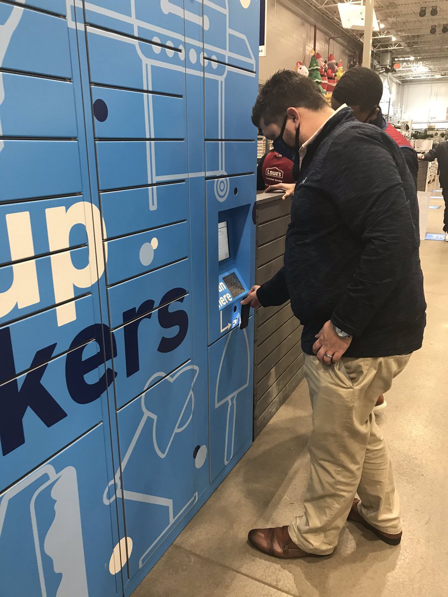 Our DAPM Adam had a fun filled week of recognizing Jamie from Exeter for her outstanding customer service and Maureen from Quakertown for leading Pro Credit AND testing out our brand new Pick Up lockers! Great job team! <a href="/AJLecy/">Adam Lecy</a> <a href="/JHoffmann2207/">Joe Hoffmann</a>  <a href="/KimTophoney/">Kim Tophoney</a>
