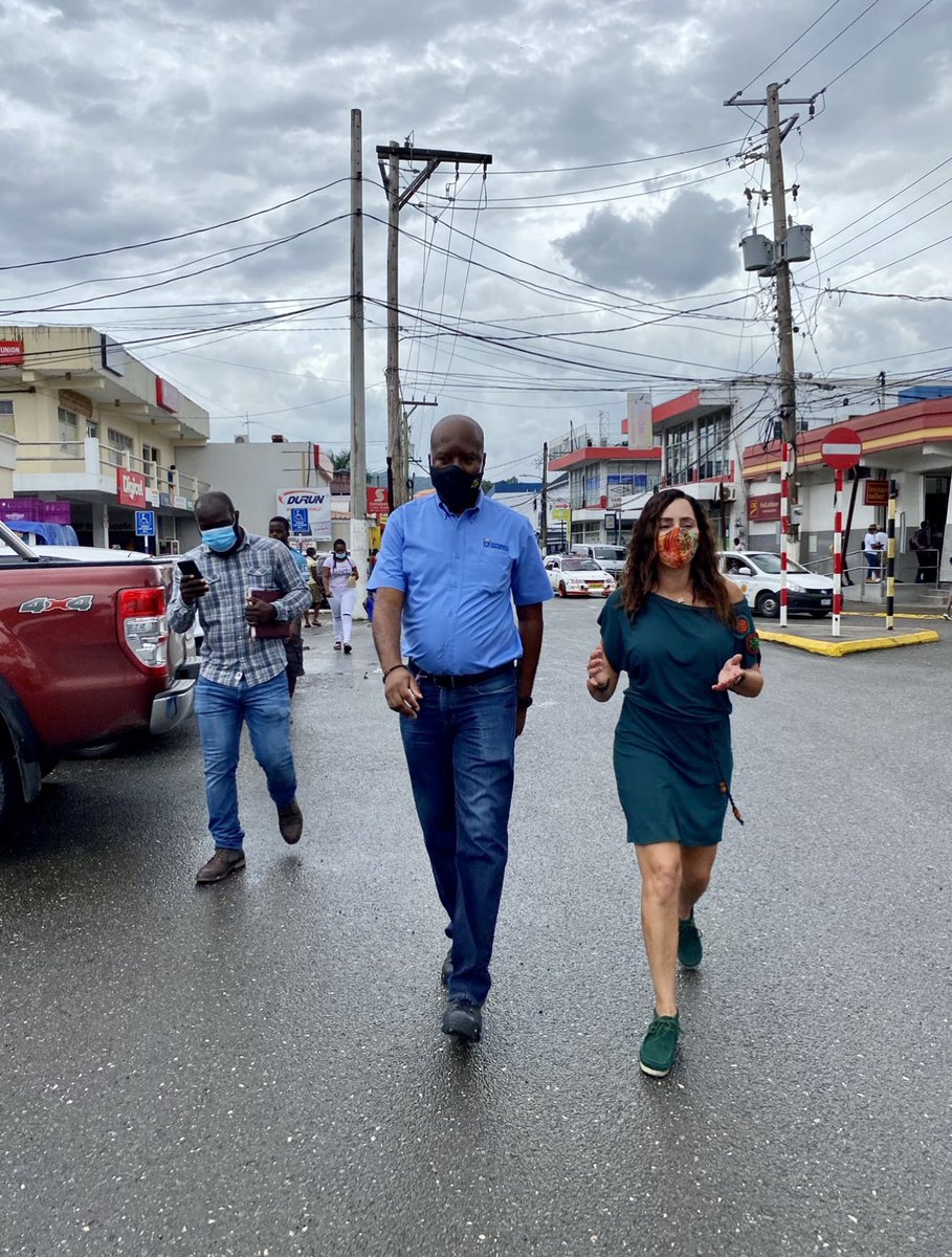 annmarievazja's tweet photo. Rain or shine this #Final walk though with the contractor to begin installation re free Wi-Fi in my town was happening! The reality is nigh! Big thanks to the #USF team! A happy Friday indeed! Boom🙌🏻#ActionDoDat #ActionTeam #ActionAnn my #EastPortland 🇯🇲🙏🏻❤️ https://t.co/MEoDIoP8ME