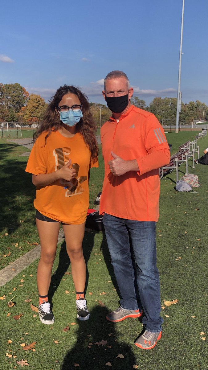 DurfeeAthletics's tweet photo. Field Hockey’s Nicole Lobo spreading the message! #FRcommUnity https://t.co/aAi0DOm9hw