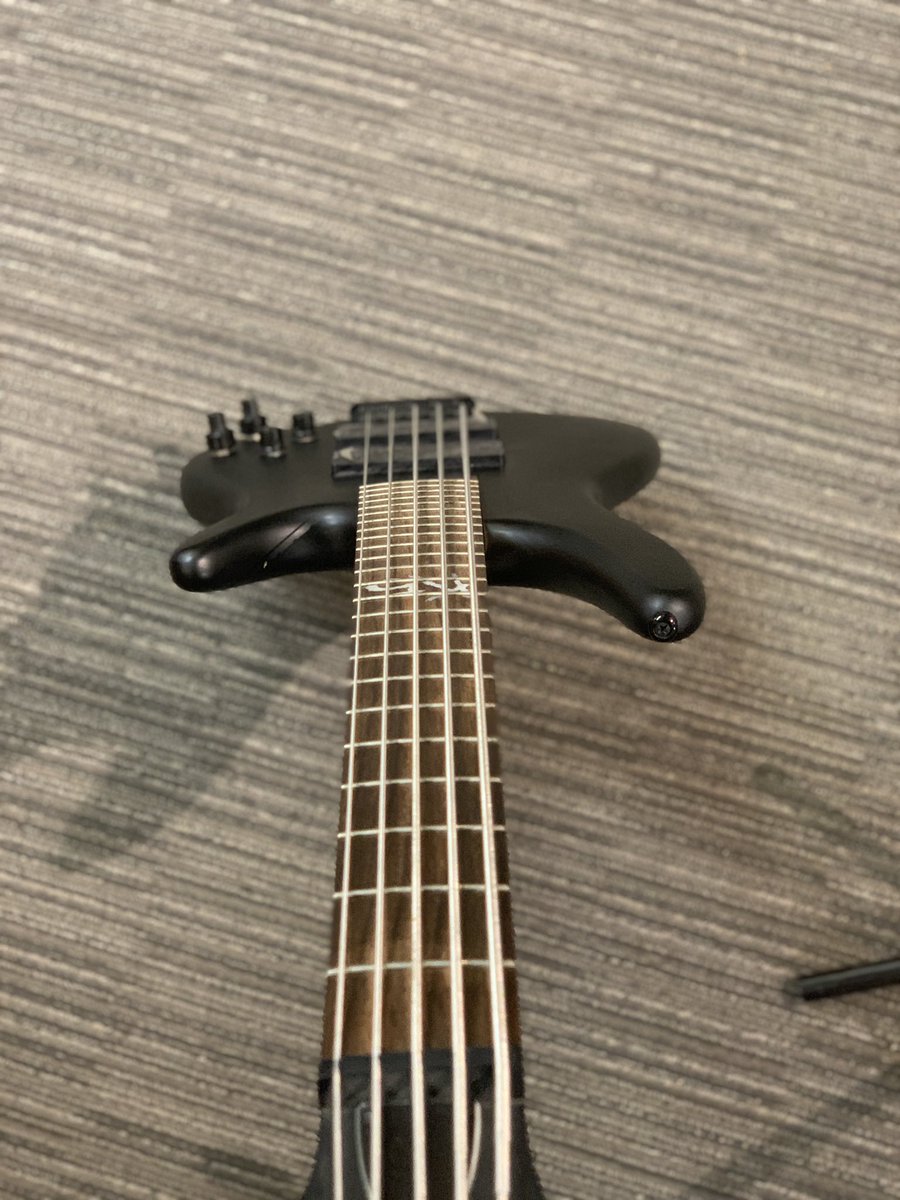 steves_music's tweet photo. Check out this awesome @ibanezofficial Fieldy of @Korn signature model 5 string solid body bass! Absolute stunner! 🤘🏾 https://t.co/xIfetUySmw