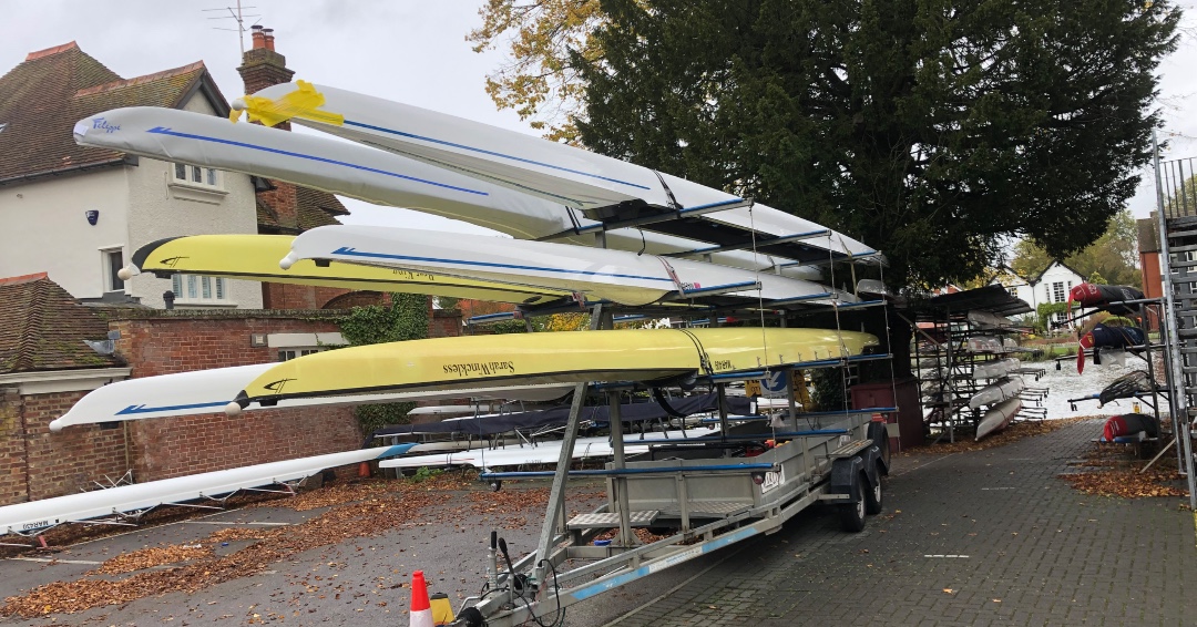 marlow_rowing's tweet image. Saddle up, wagons rolls. After going pretty much nowhere, its a three trailer weekend!!! Private match at UTRC, Dorney for a boot camp and Junior Learn To Row. Oh yes. Thanks to Upper Thames Rowing Club Henley Rowing Club Dorney Lake Westhorpe Watersports Centre #yeahmarlow
