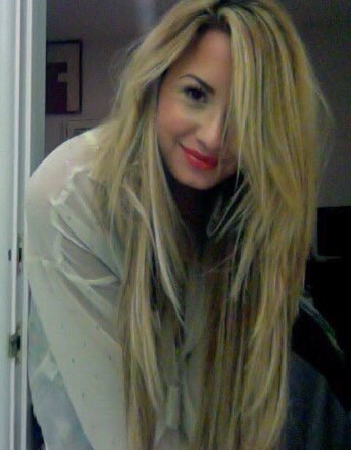 rare photos of demi a thread: