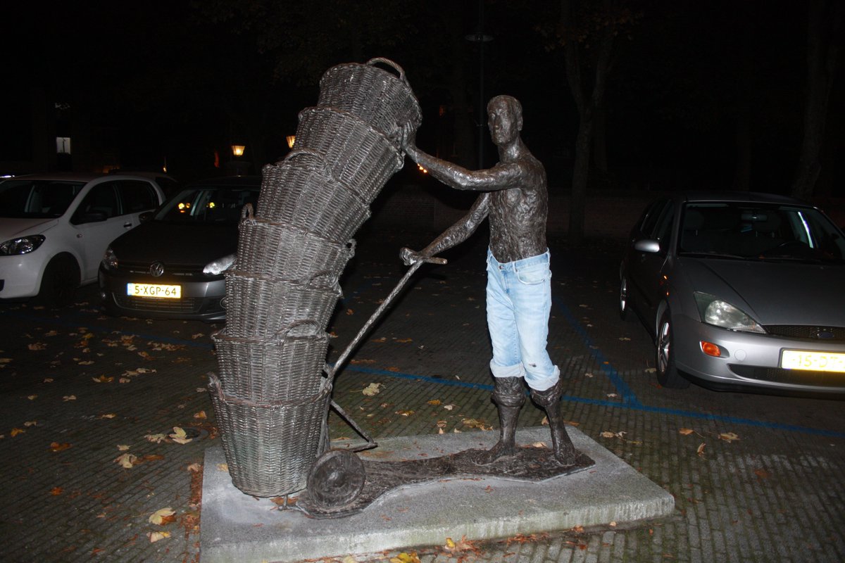 #Groenkunjezelfdoen #Fairtrade #Fairtradeteylingen @fairtradeTeylingen <a href="/EerlijkWinkelen/">eerlijkwinkelen.nl</a> <a href="/gem_teylingen/">Gemeente Teylingen</a>  Van 24 oktober tot 1 november is het -ook in #teylingen Fairtradeweek. Thema KLEDING.