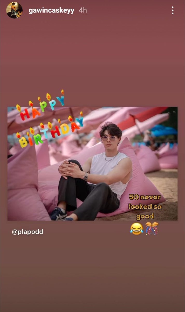 hbharu7's tweet photo. "50 never looked so good😂"

What an unexpected birthday greeting!! 😂😂😂👌

#PoddGawin #PoddFluke
#HappyPodday
#GawinCaskey
#PlapoddSuphakorn https://t.co/U5O315Ftw8