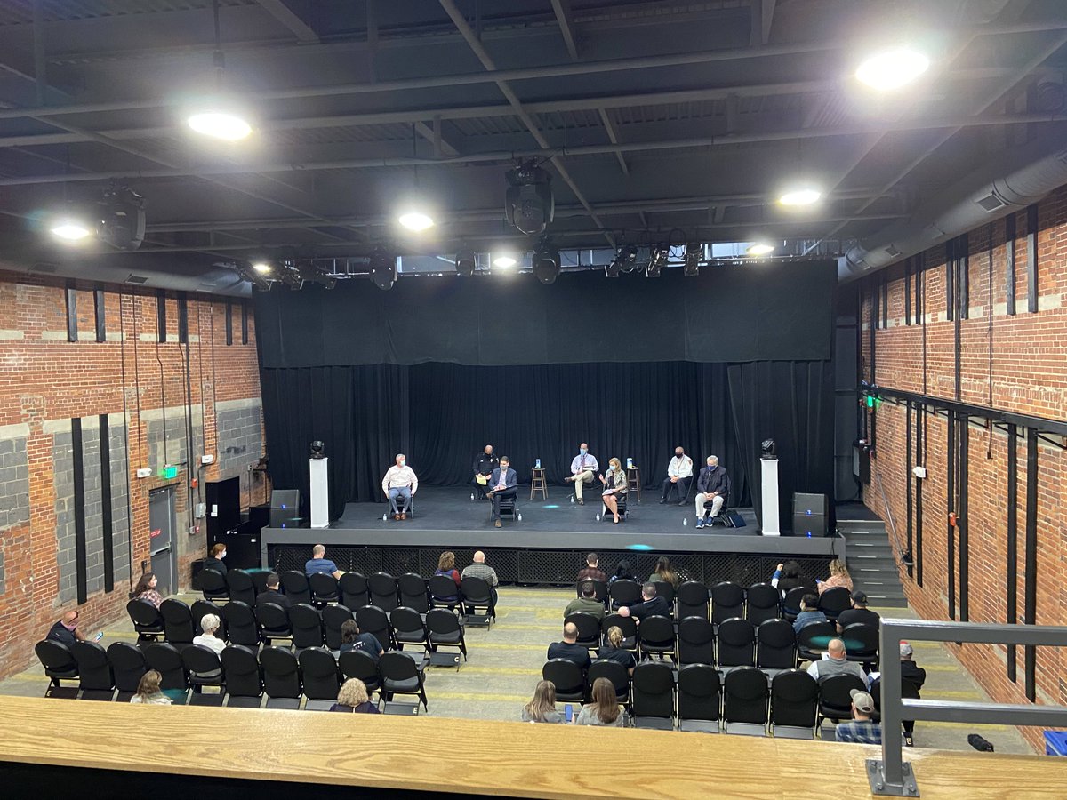 SenCavanaugh's tweet photo. Yesterday, it was great to join @MayorJoyceCraig's small business forum. 

As a member of the Governor’s Economic Re-Opening Task Force, I have worked hard to advocate for the safe re-opening of small businesses across District 16. #nhpolitics https://t.co/rpI3ZKlpDu
