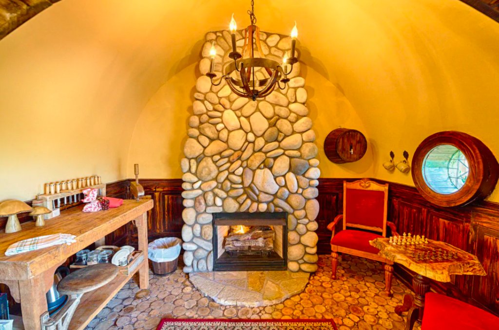 who knew middle earth was just a short drive away from seattle? 

airbnb.com/halloween