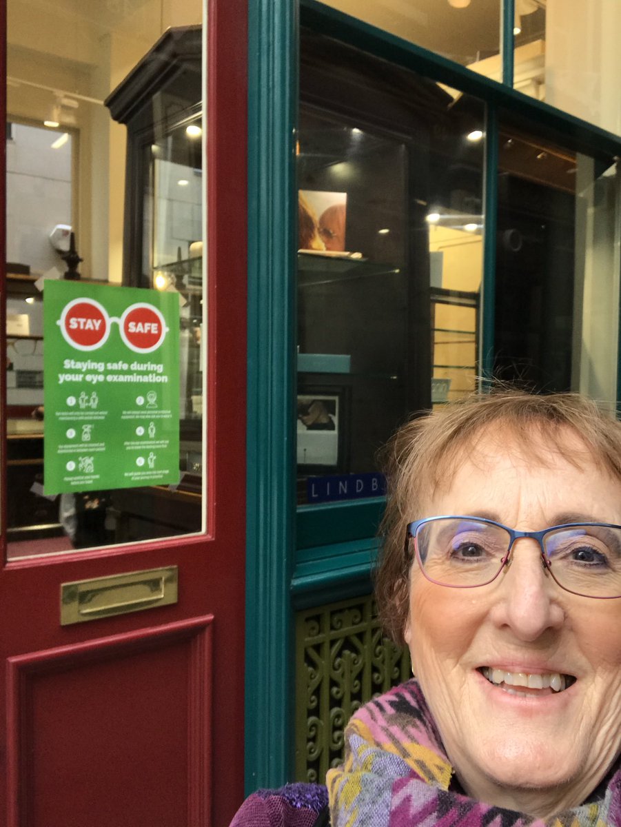 GowmanAJ's tweet photo. Visited #LeadenhallMarket today to see opticians #HawkesandWainer Lots of places to eat. Put it in your diary for next week. #Cityisopen https://t.co/oR9OPUP4hT