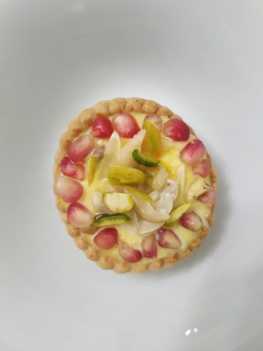 cookwithvidhi's tweet image. Yet another sweet "Rabdi Cup" to enjoy to start of festive seasons. 

Stay tuned for my Desserts Series coming soon on youtube with all these recipes.
youtube.com/c/CookWithVidhi

#sweets #rabdi #baked #bakedsweets #bakeddesserts #cookwithvidhi #indiansweets #Diwali2020 #Celebration