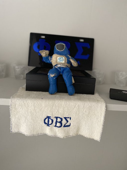 Aye big bro @AESOP2 remember this guy? I still have him. This is History https://t.co/dg3FUyayyJ<a class="tags" target="_blank" title="On Twitter" href="/?out=eyJ0eXAiOiJKV1QiLCJhbGciOiJIUzUxMiJ9.eyJpYXQiOjE3MjY3MzM2MzQsImlzcyI6InR3cG9ybnN0YXJzLmNvbSIsIm5iZiI6MTcyNjczMzYzNCwiZXhwIjoxNzU4MjY5NjM0LCJyZWRpcmVjdF91cmwiOiJodHRwczovL3R3aXR0ZXIuY29tL0FFU09QMiJ9.9xu_xnQg8N7-Zg7Wyj37NR9YTn7OTsy0noyV338vwBOkeb-FT0CQEvC0FgTKWUJt6k0S7EYs60qH9OgXQsS3fw">@AESOP2</a>